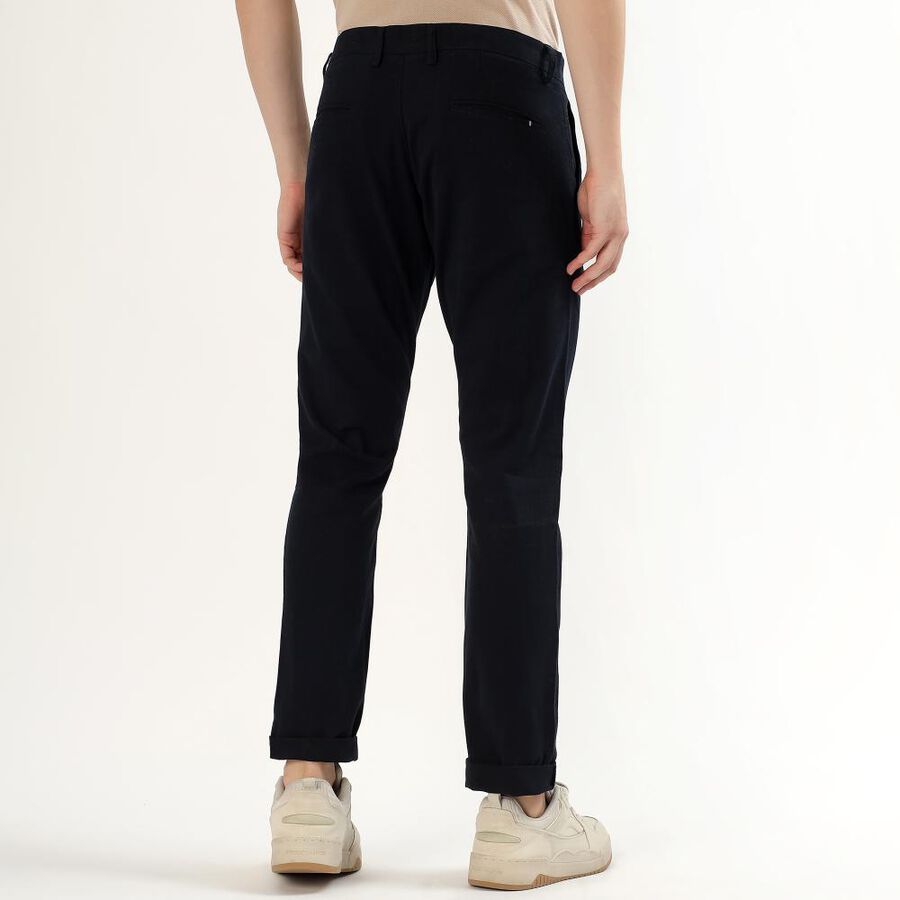 Men's Deep Midnight Navy Slim Fit Flat-Front Casual Trousers, नेवी ब्लू, large