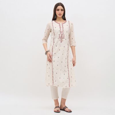 Women's Eggshell White Cotton Round Neck Embroidered Kurta