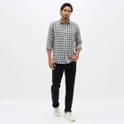 Men's White and Black Checkered Spread Collar Casual Shirt, White, small