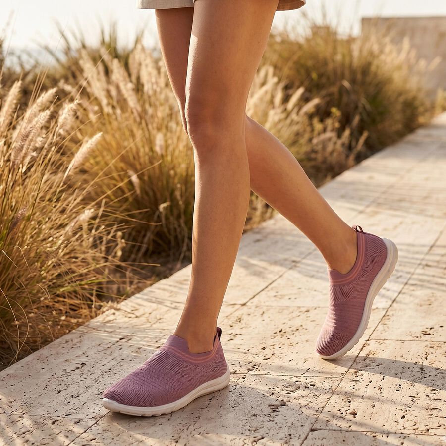 Women's Pink Slip-On Casual Shoes, हल्का गुलाबी, large