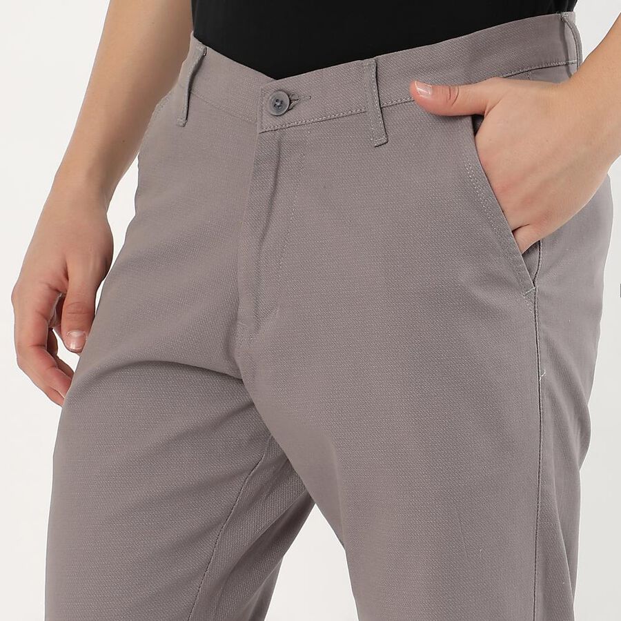 Men's Muted Taupe Slim Fit Flat-Front Casual Trousers, हल्का ग्रे, large image number null