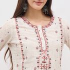 Women's Eggshell White Cotton Round Neck Embroidered Kurta, ऑफ व्हाइट, small image number null