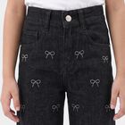 Girls' Black Straight Fit Bow Printed Jeans, काला, small