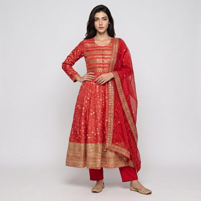 Women's Fuchsia Round Neck Embellished Ethnic Set