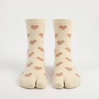 Women's Cream Regular Fit Heart Print Pack of 1 Socks, ऑफ व्हाइट, small