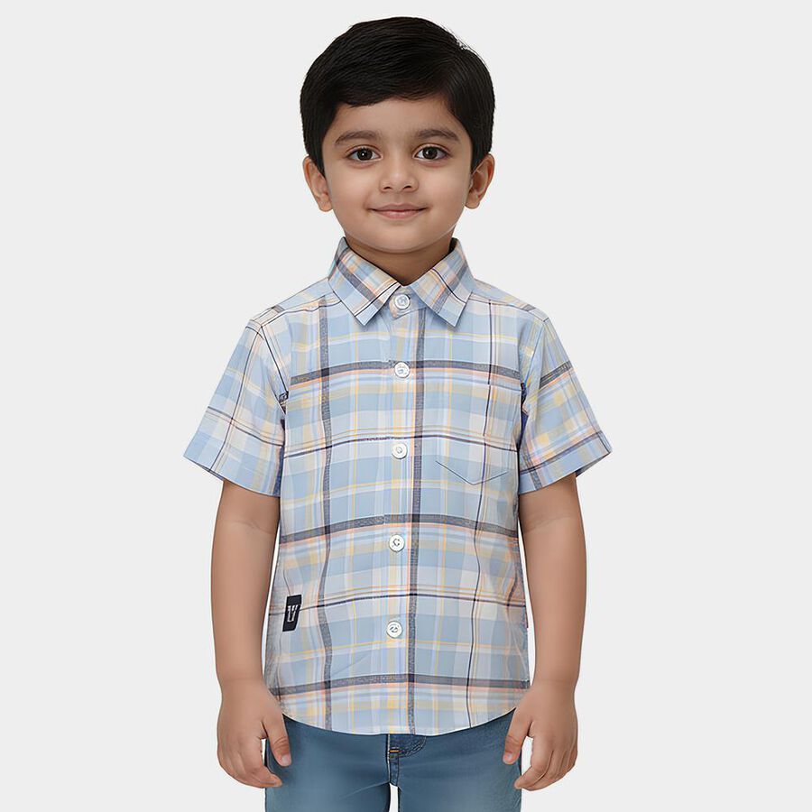Boys' Light Blue Cotton Half Sleeve Classic Collar Casual Shirt, हल्का नीला, large