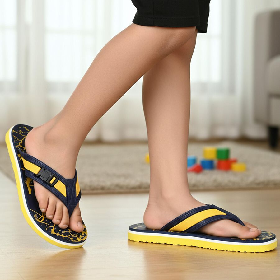Kids Yellow Printed Flip-Flop Slippers, पीला, large