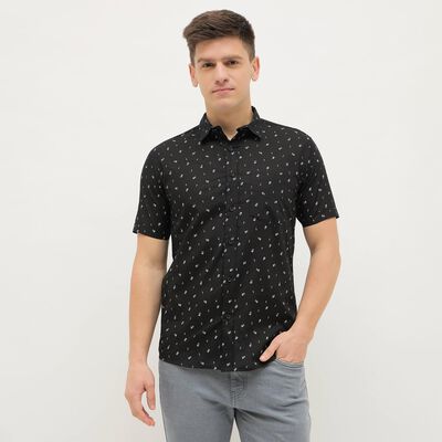 Men's Jet Black Cotton Spread Collar Casual Shirt