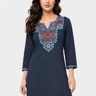 Women's Navy Blue Notch Neck Embroidered Kurta, गहरा नीला, small
