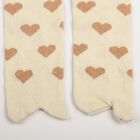 Women's Cream Regular Fit Heart Print Pack of 1 Socks, ऑफ व्हाइट, small