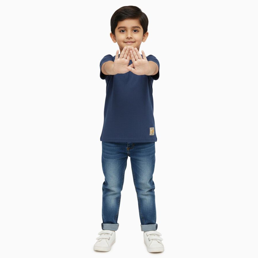Boys Muted Midnight Blue Crew Neck Casual Half Sleeve T-Shirt, मध्यम नीला, large
