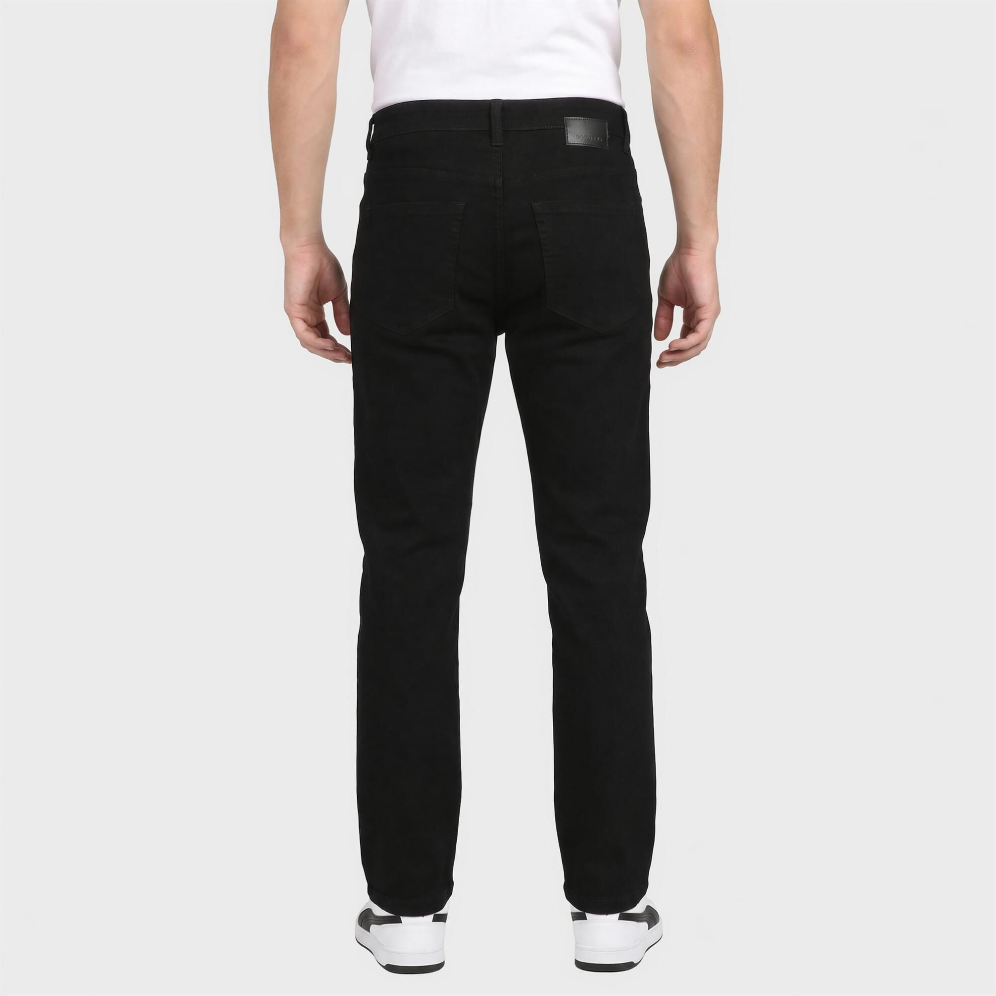 Wavelength Men's Black Slim Fit Solid Jeans | Vishal Mega Mart India