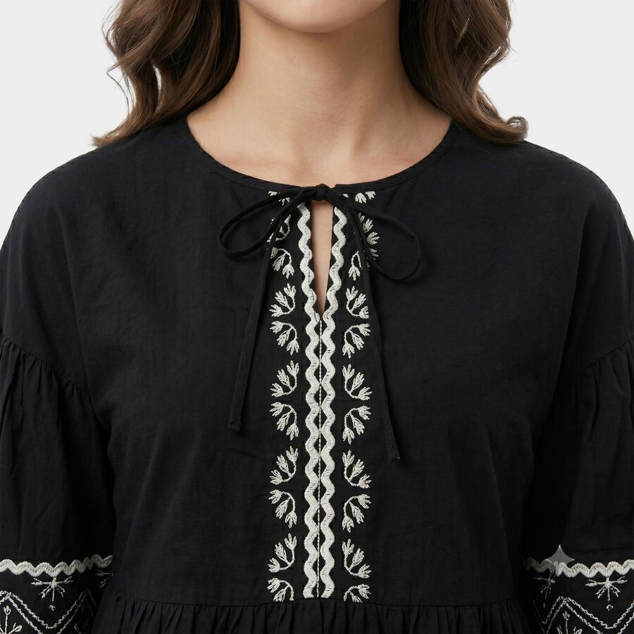 Women Black Round Neck Regular Fit Shirt, काला, large