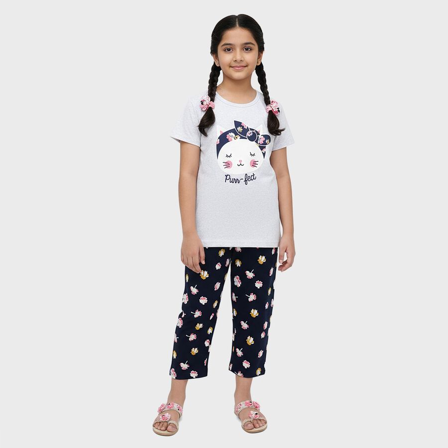 Girls Grey Cotton Casual Top and Capri Set, मिश्रित मध्यम ग्रे, large
