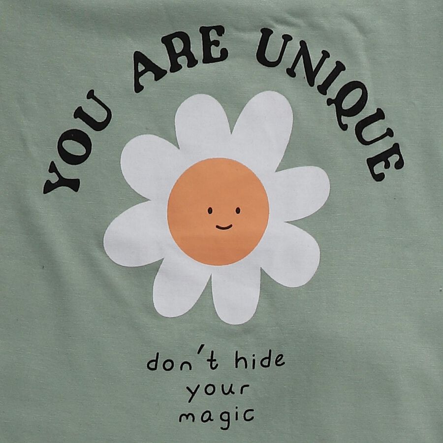 Girls' Multicolour Round Neck Printed Top and Capri Set, हल्का हरा, large