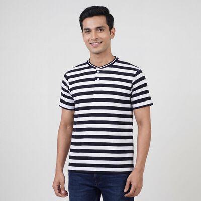 Men's Navy Blue Henley Neck Half Sleeve T-Shirt