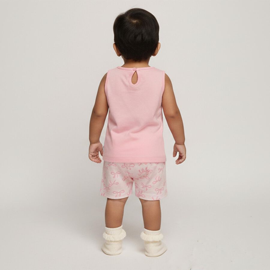 Infant Girl Soft Pink Cotton Sleeveless Casual Shorts Set, गुलाबी, large image number null