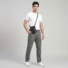 Men's Grey Slim Fit Cargo Trousers, गहरा ग्रे, small