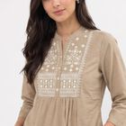 Women's Beige Cotton Mandarin Collar Embroidered Kurti, गहरा पीला, small