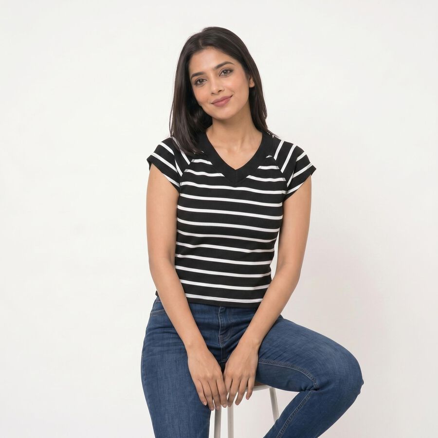 Women's Black V-Neck Regular T-Shirt, काला, large