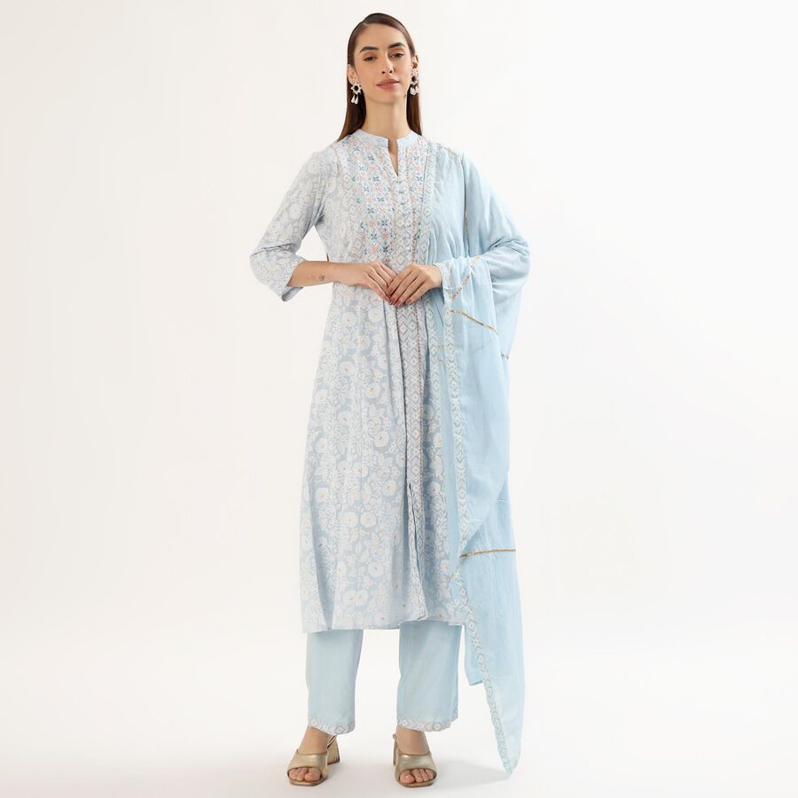 Women's Light Powder Blue Embroidered V-Neck Kurta, हल्का नीला, large image number null