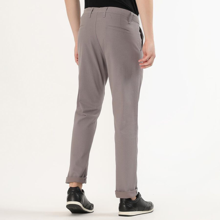 Men's Muted Taupe Slim Fit Flat-Front Casual Trousers, हल्का ग्रे, large image number null