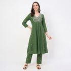 Women's Green Cotton V-Neck Embroidered Kurta, हल्का हरा, small