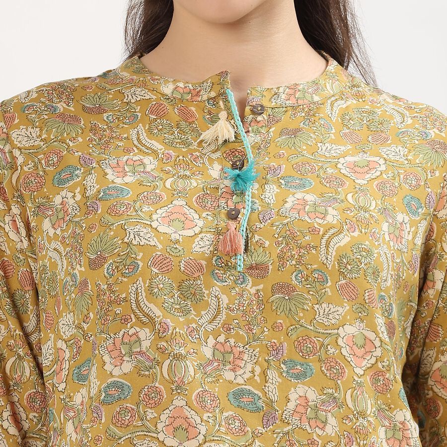 Women's Muted Mustard Yellow Mandarin Collar Floral Printed Kurti, पीला, large image number null