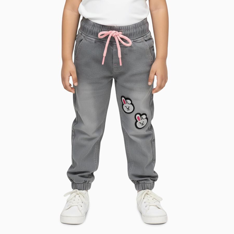 Girls' Muted Grey Jogger Fit Embroidered Jeans, हल्का ग्रे, large image number null
