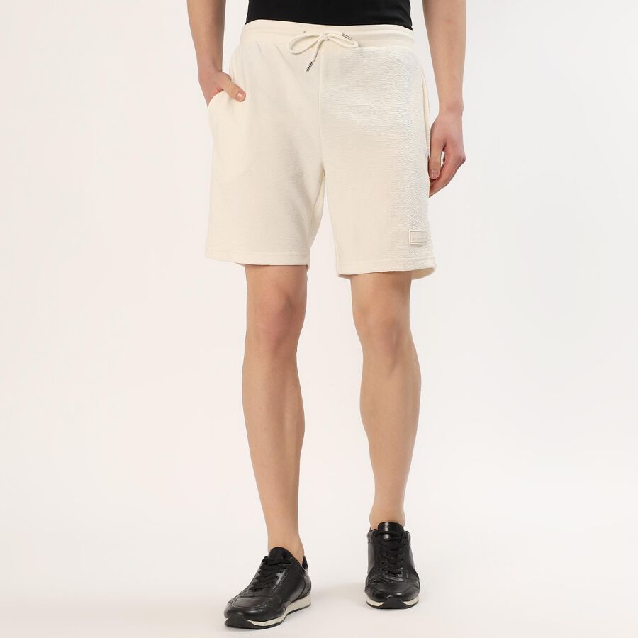 Men's Off-White Textured Elastic Waist Bermuda Shorts, ऑफ व्हाइट, large