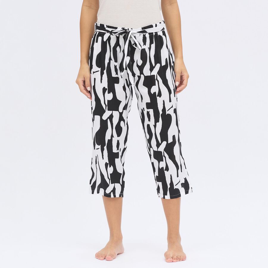Women's Black And White Slim Fit Flared Printed Capri, White, large image number null