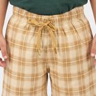 Boys Beige Relaxed Fit Checked Bermuda Shorts, गहरा पीला, small