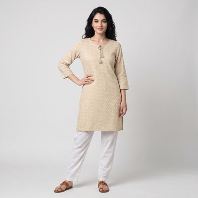 Women's Beige Round Neck Geometric Printed Straight Kurta