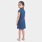 Girls' Blue Fit and Flare Butterfly Applique Denim Frock, मध्यम नीला, small