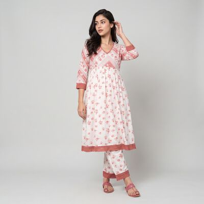 Women's Pink V-Neck Floral Printed Kurta