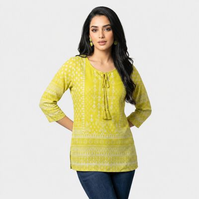 Women's Yellow Round Neck Printed Straight Kurti