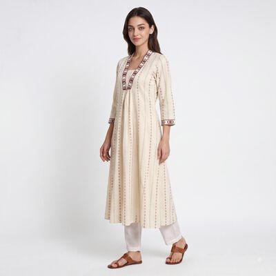 Women's Off White Cotton V-Neck Printed Kurta