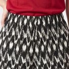 Women's Black Regular Fit Printed Palazzos, काला, small
