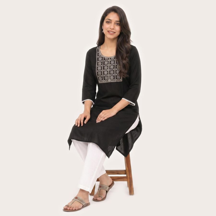 Women's Black Round Neck Embroidered Kurta, काला, large