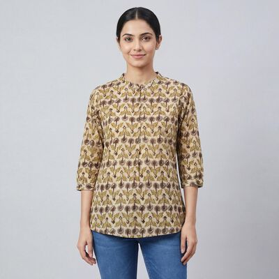 Women's Yellow Round Neck Solid Straight Kurti