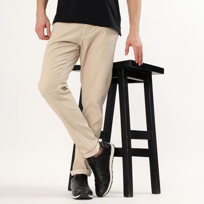 Men's Light Beige Slim Fit Flat-Front Casual Trousers