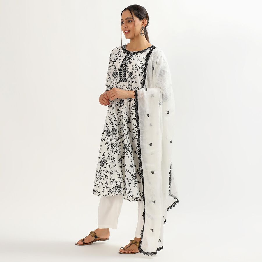Women's White Round Neck Embroidered Kurta, ऑफ व्हाइट, large image number null