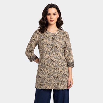 Women's Beige Cotton Round Neck Floral Printed Straight Kurti