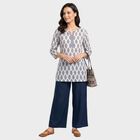 Women's White Notch Neck Floral Printed Kurti, सफ़ेद, small