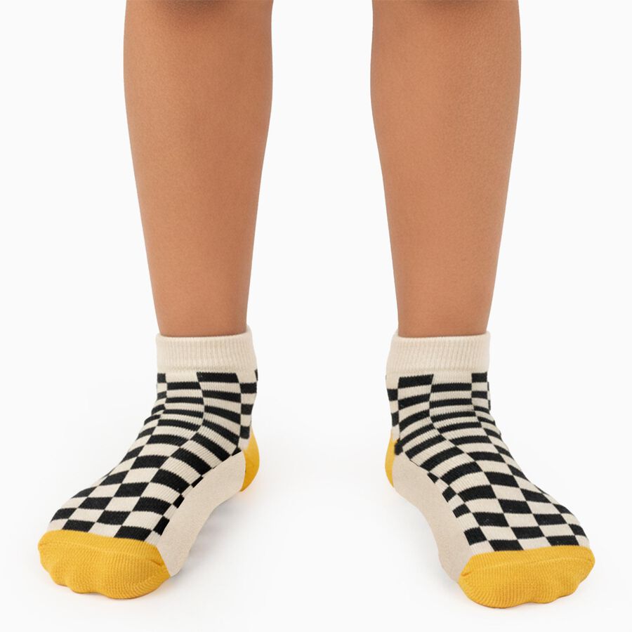 Boys' Beige and Black Regular Fit Checkered Ankle-Length Socks Pack of 2, White, large image number null