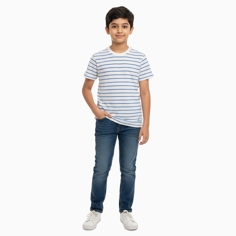 Boys Pale Powder Blue Crew Neck Casual T-Shirt, Light Blue, large