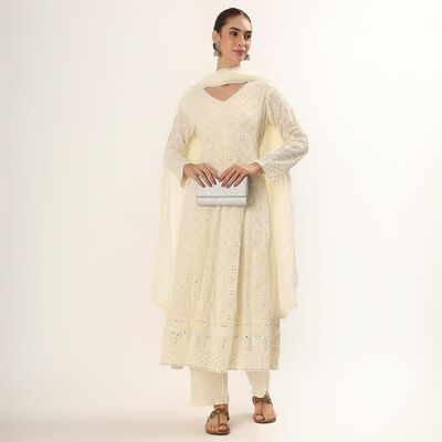 Women's Cream V-Neck Embroidered Kurta