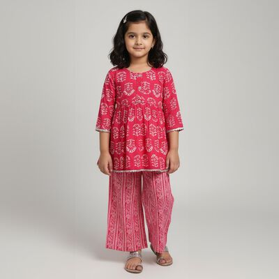 Girls Bright Pink Printed Round Neck Bohemian Kurta and Palazzo Fusion Set