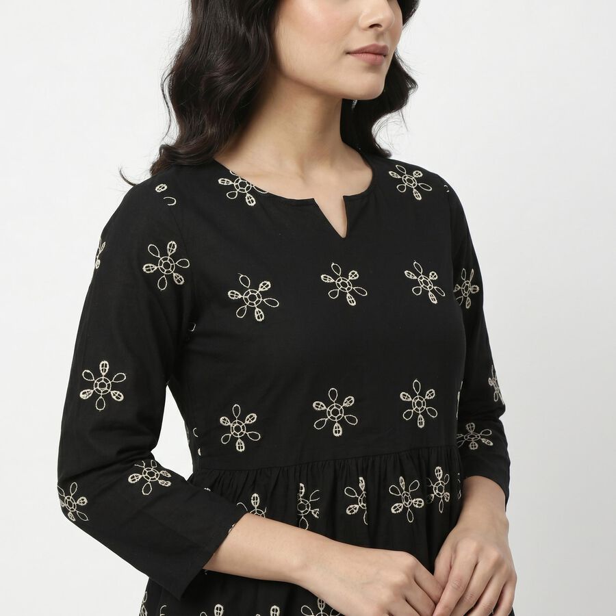 Women's Black Cotton Notch Neck Embroidered Kurta, काला, large
