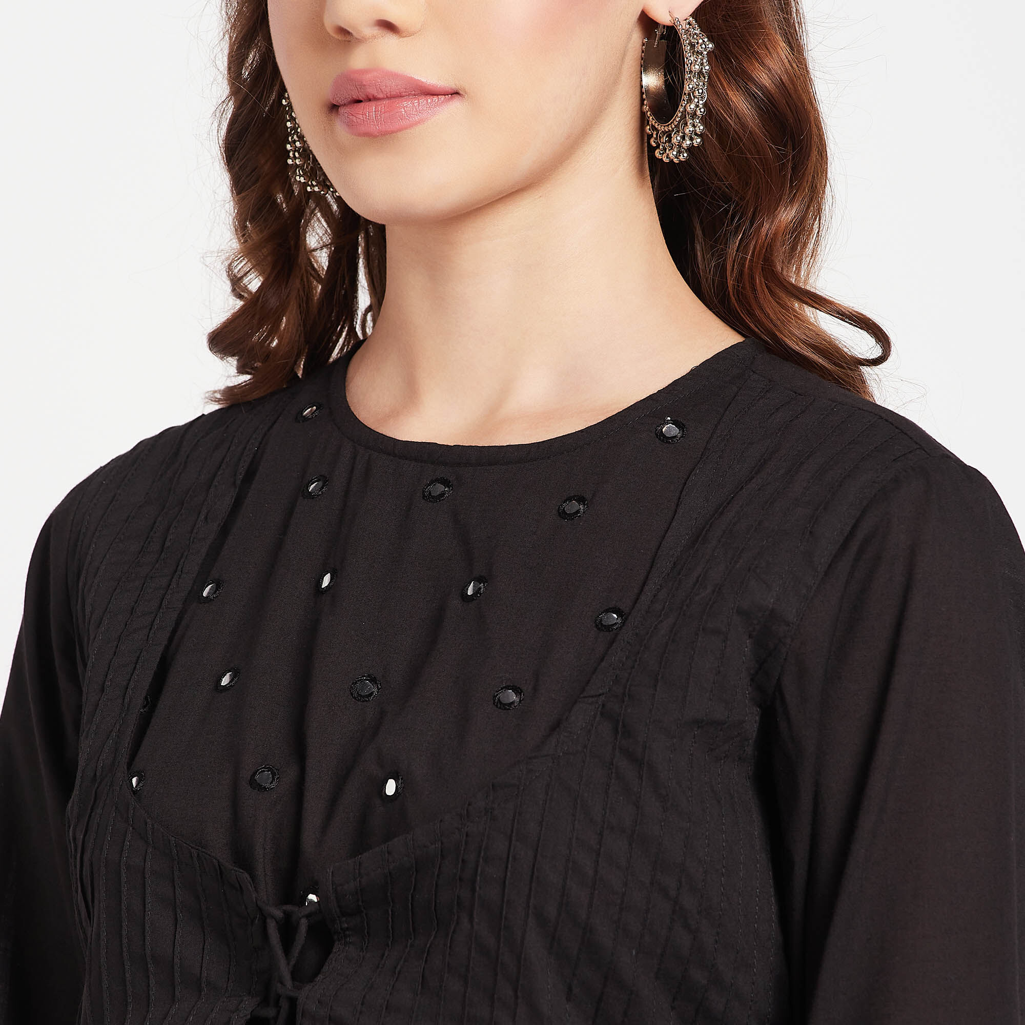 Mavie kurti 2024